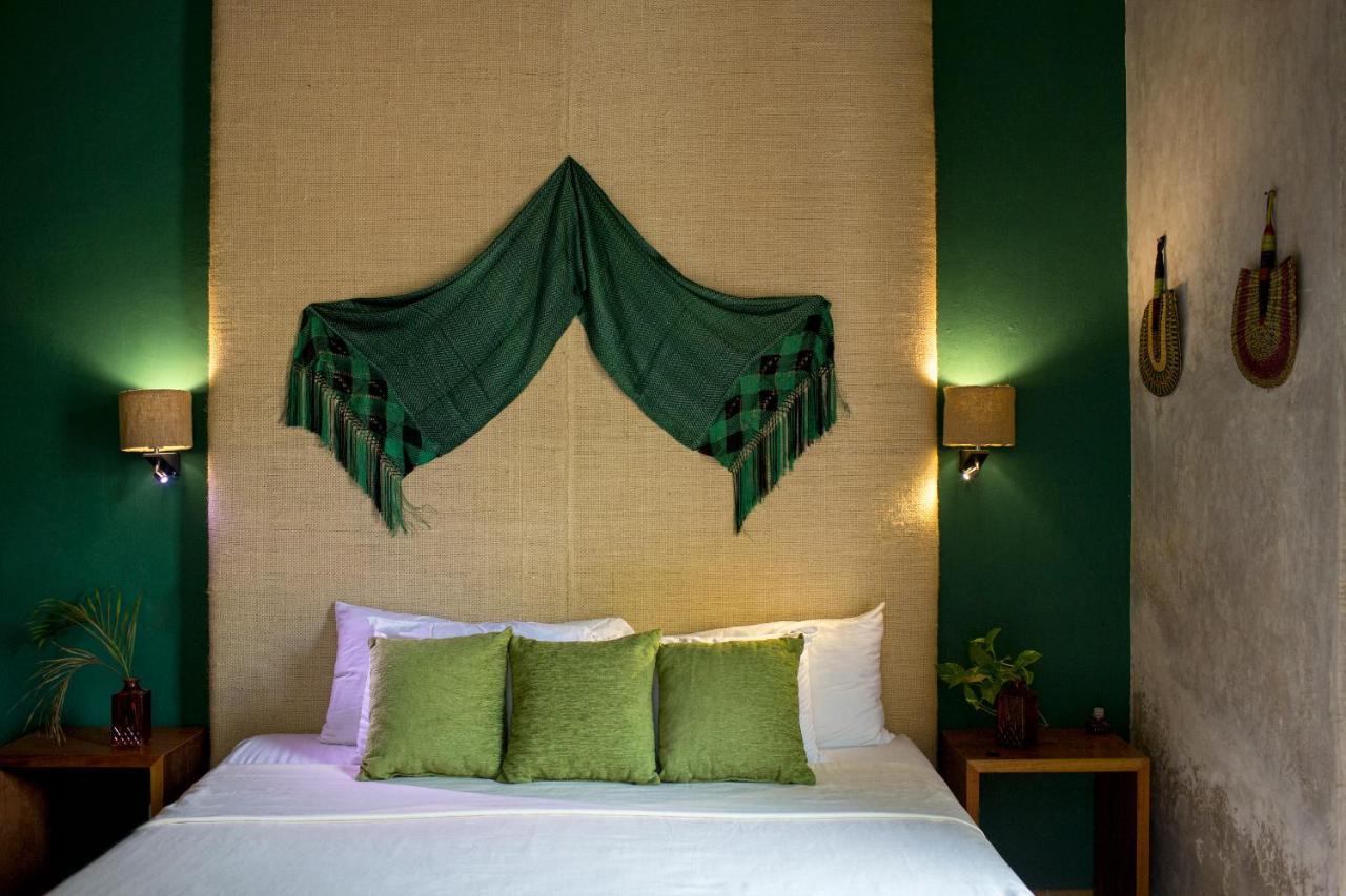 Ya'Ax Hotel Boutique Мерида Экстерьер фото