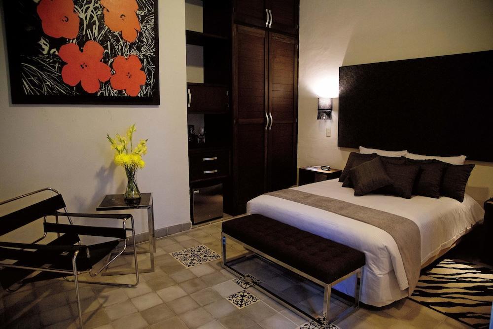 Ya'Ax Hotel Boutique Мерида Экстерьер фото